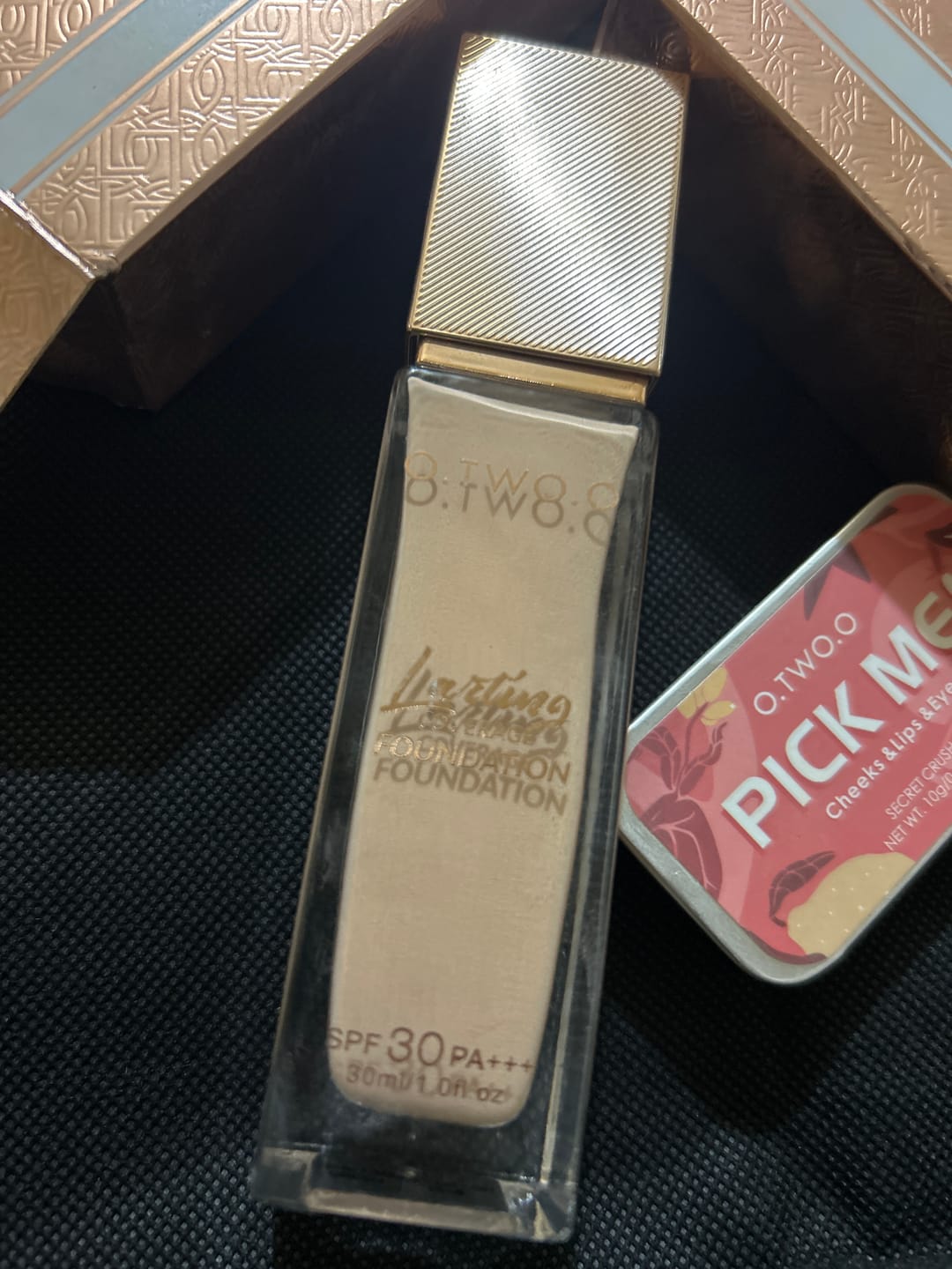 Customer photo review of O.TWO.O HAUTE ALL DAY COVERAGE FOUNDATION