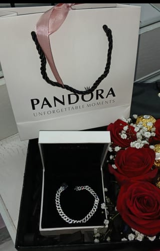 Customer photo review of PULSERA PANDORA TENIS TIMELESS PAVE BRILLANTE PLATA + KIT DE REGALO