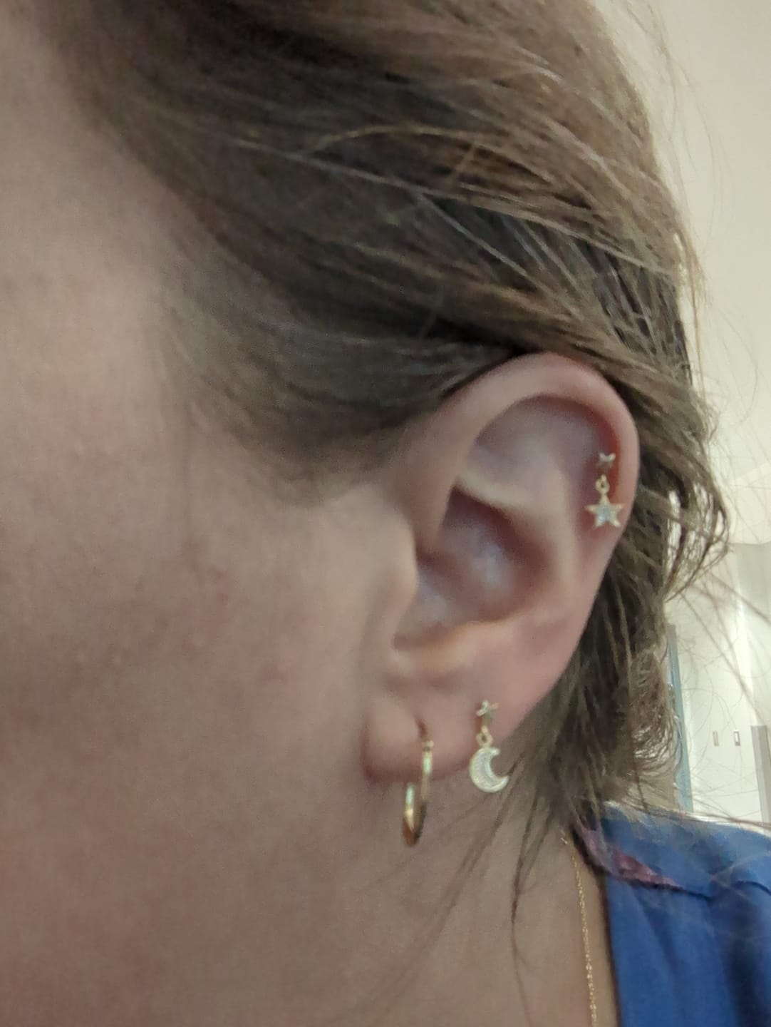 Customer photo review of 14K Gold Double Drop Star Cartilage Earring 18G