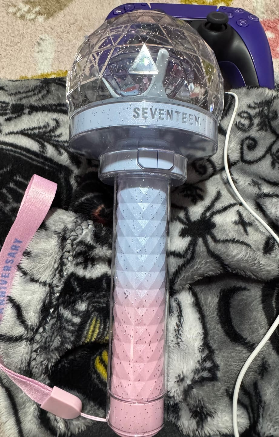 Customer photo review of SEVENTEEN - OFFICIAL LIGHT STICK VER.3 10TH ANNIV.