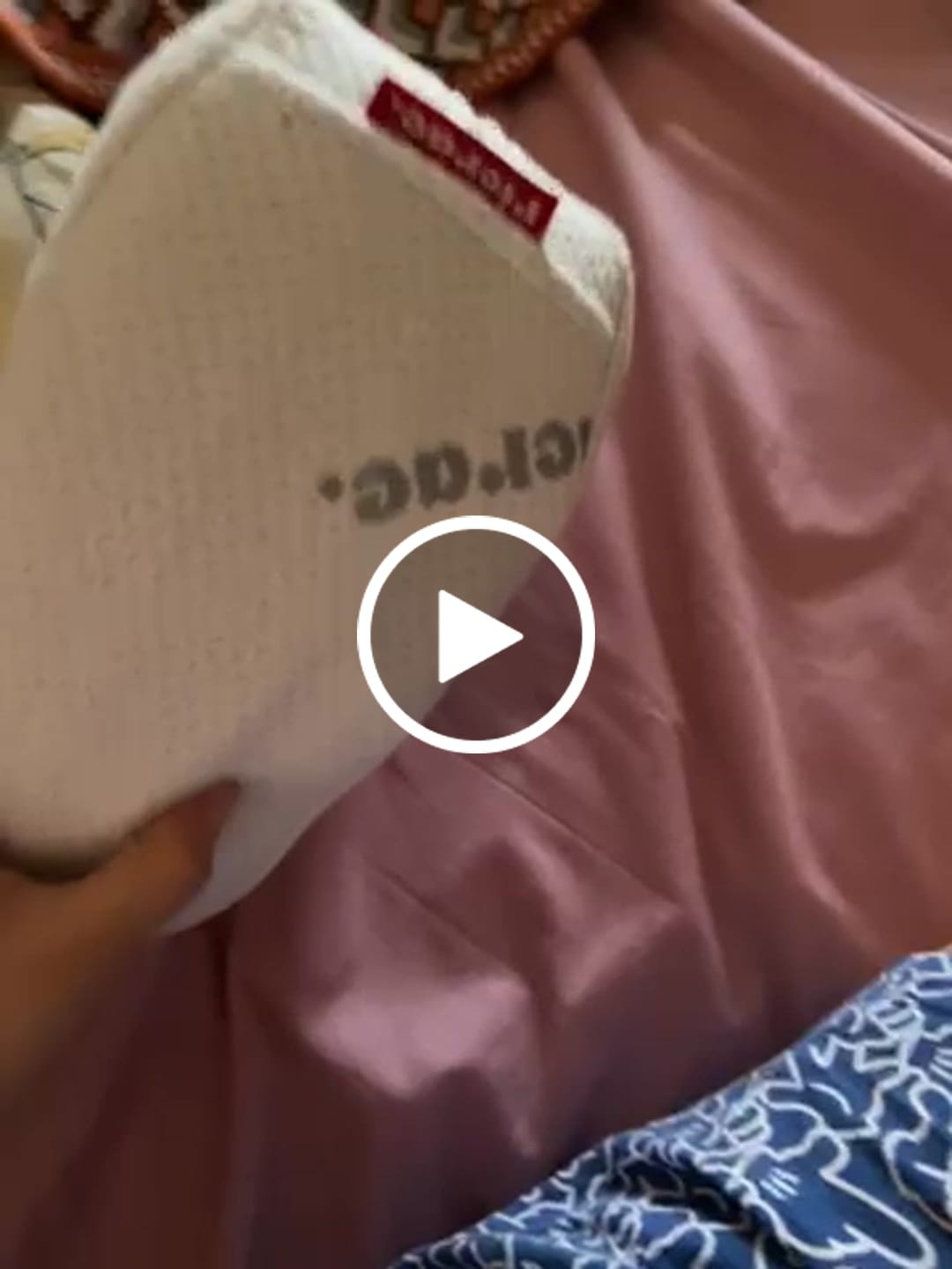 Customer video review of Memory Foam Knee Pillow- Ratook