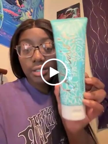 Customer video review of Facial Cleanser | Charcoal & Green Tea