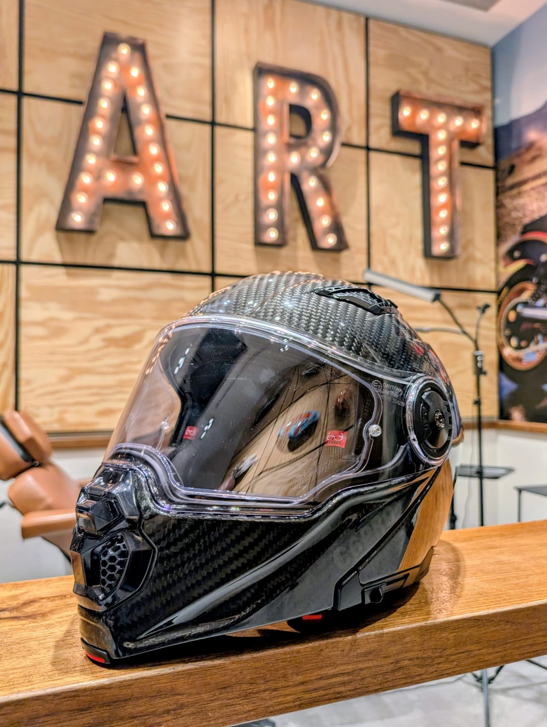 Customer photo review of D.O.T. & ECE Daytona C6 Pro- Grey Carbon Fiber