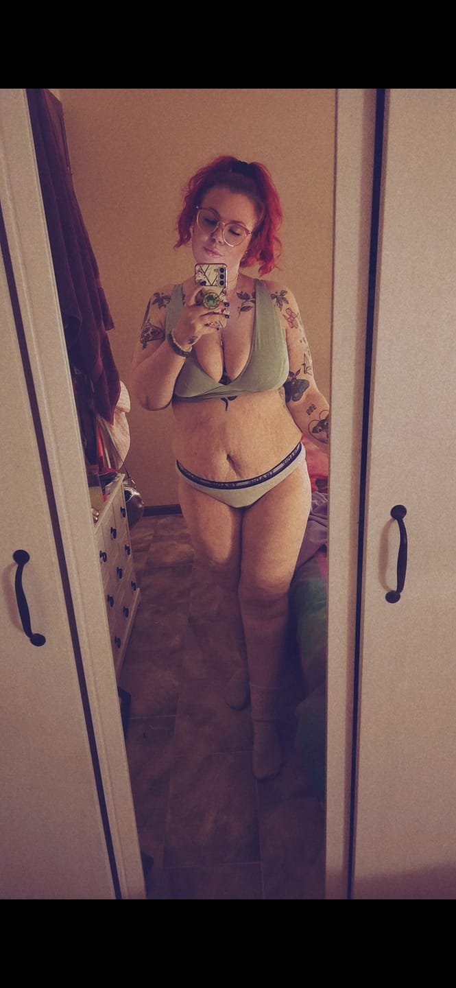 Customer photo review of Busty Bianca Bralette