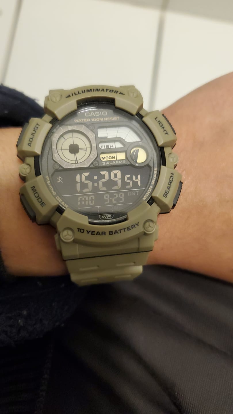 Customer photo review of Reloj Casio Vintage Fishing Gear WS-1500H-5BV Beige