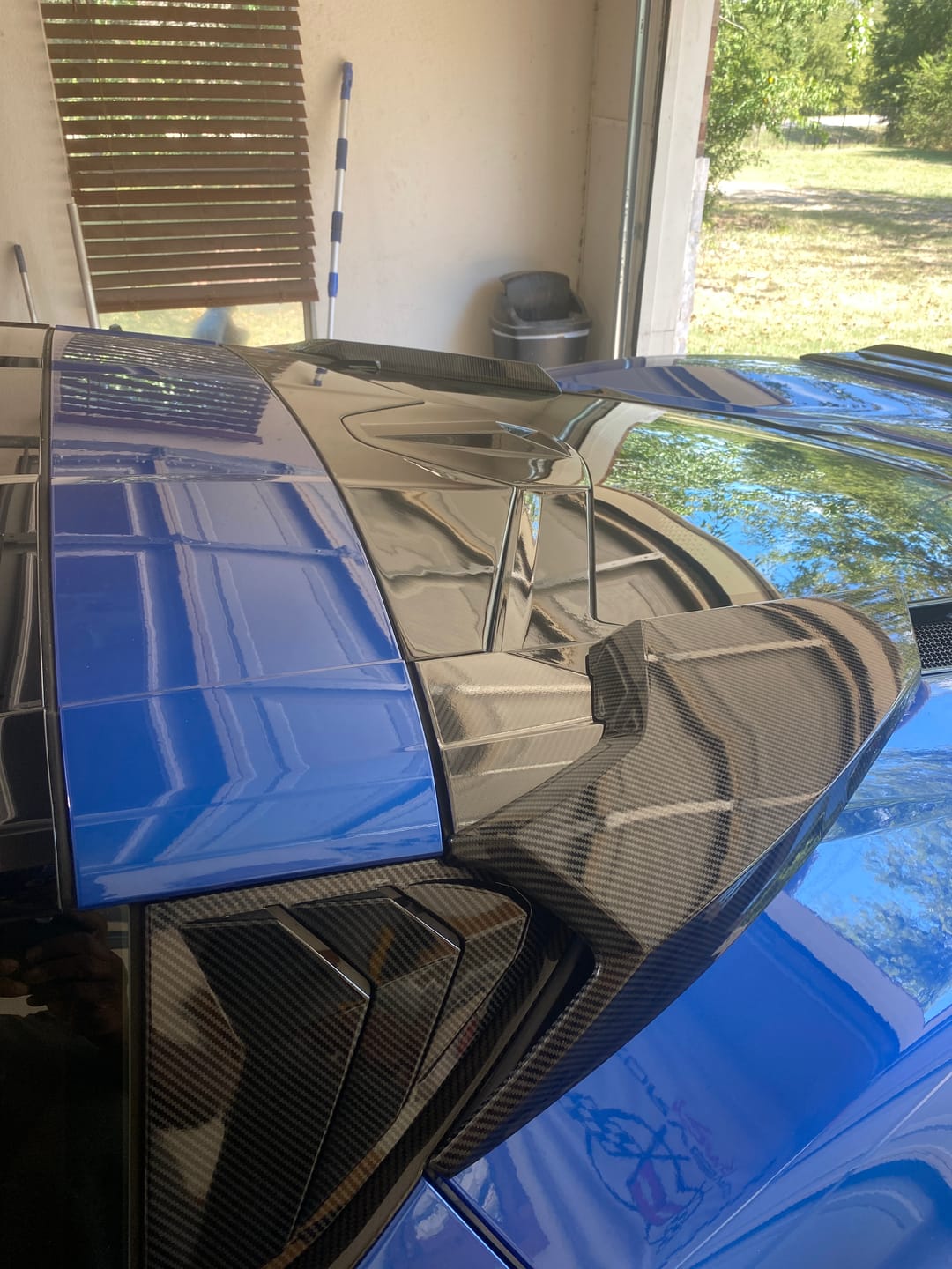 Customer photo review of 2020-Up Corvette C8 Windshield Upper Molding Trim