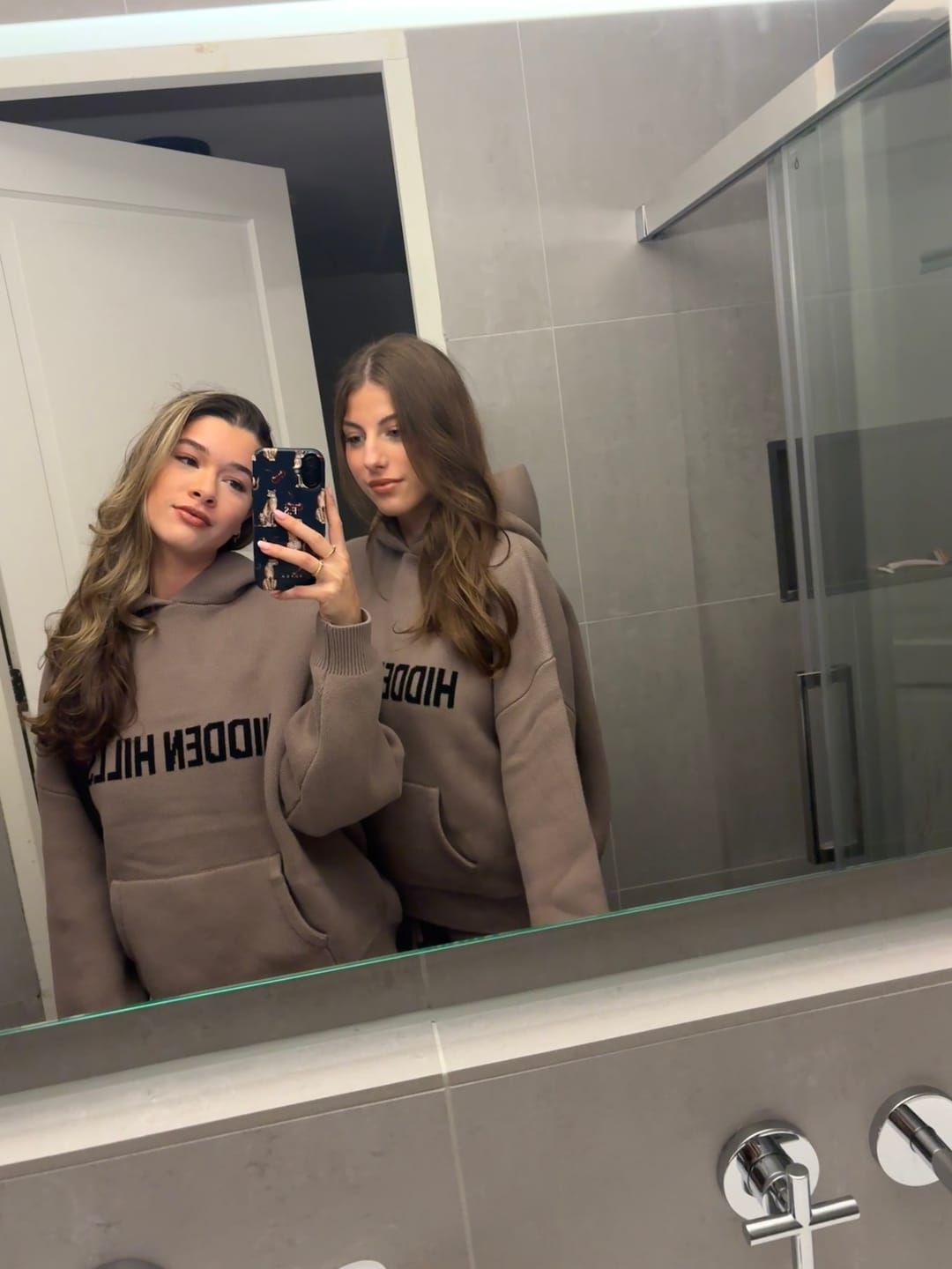 Kundenbewertung mit Foto von LONGSLEEVE T-SHIRT WHITE