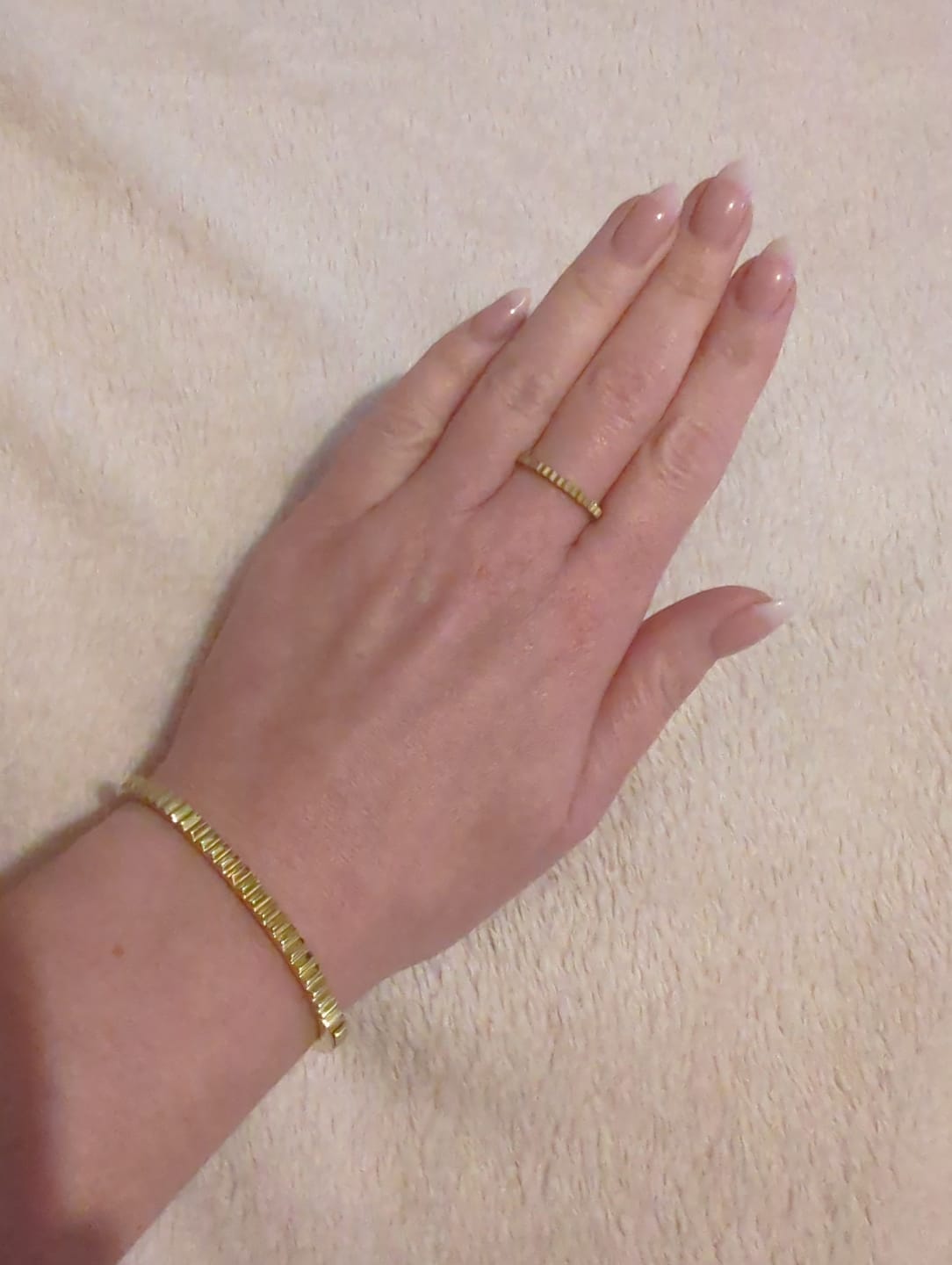 Customer photo review of Mini Pleat Slim Ring