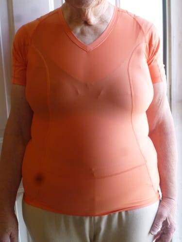 Customer photo review of Women's Posture Shirt™ - Schwarz C-STOCK