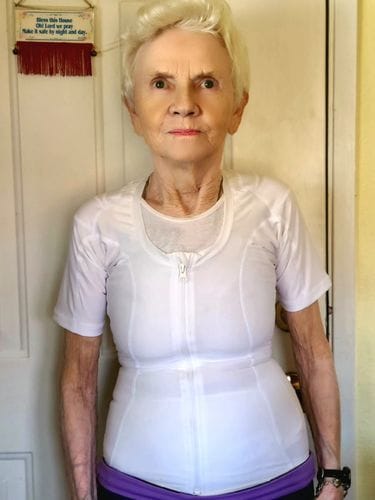 Customer photo review of Women's Posture Shirt™ - Black