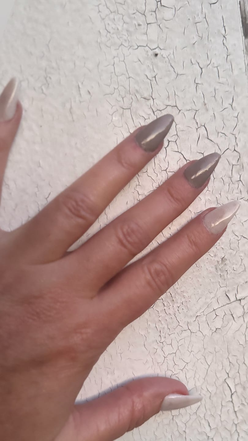 Customer photo review of Autumn Tea Gold Dipping Powder