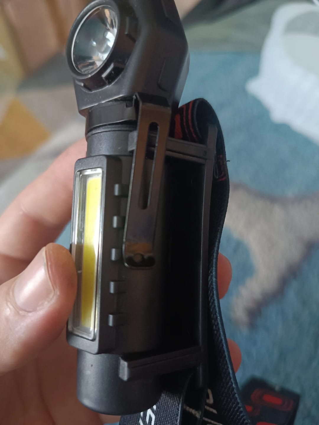Customer photo review of Multifunctional 2-in-1 LED Flashlight & Headlamp