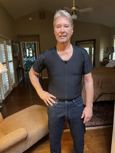 Customer photo review of Men's Posture Shirt™ Zipper - Schwarz