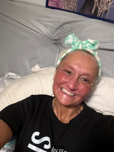 Customer photo review of INIA GLOW Wireless Red Light Therapy Mask