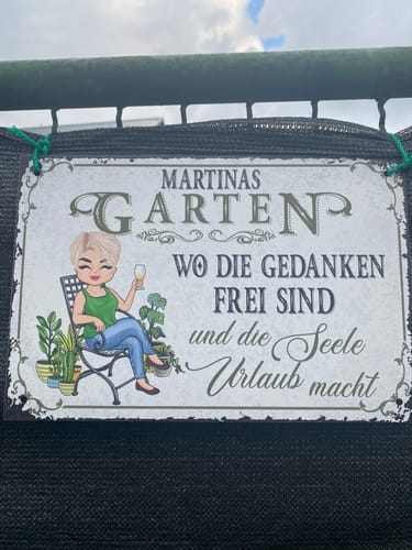 Customer photo review of Personalisiertes Gartenschild mit Namen Anpassbar