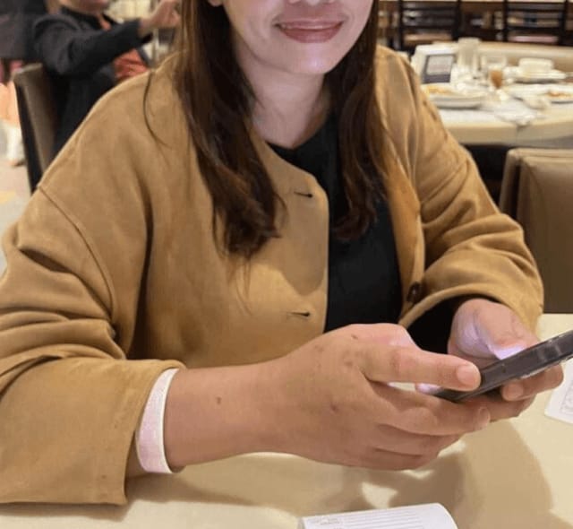 Customer photo review of Ruffa - Women's Jacket in Soft Suede with Long Sleeves & Button Closure