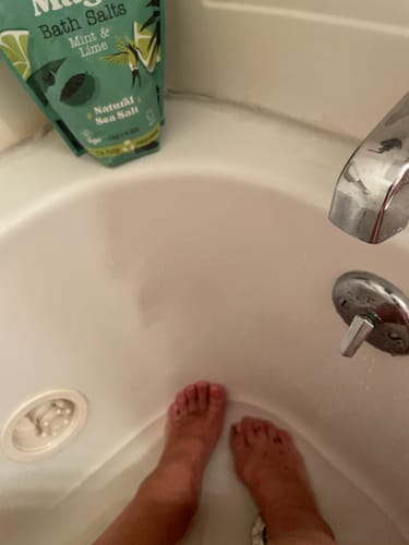 Customer photo review of Salt Shack Mint Magic Mint & Lime Bath Salts, 2.2lb (1kg)