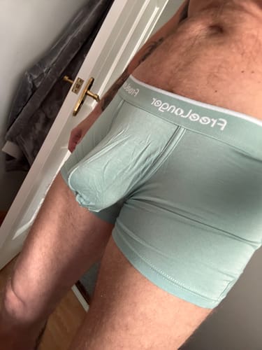 Customer photo review of FreeLonger Men's Comfy Separate Big Pouch Trunks