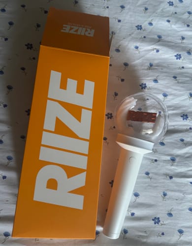 Customer photo review of RIIZE - OFFICIAL LIGHT STICK
