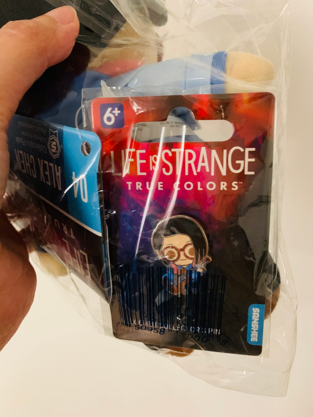 Customer photo review of Life is Strange: True Colors - Alex Chen Collector's Pin