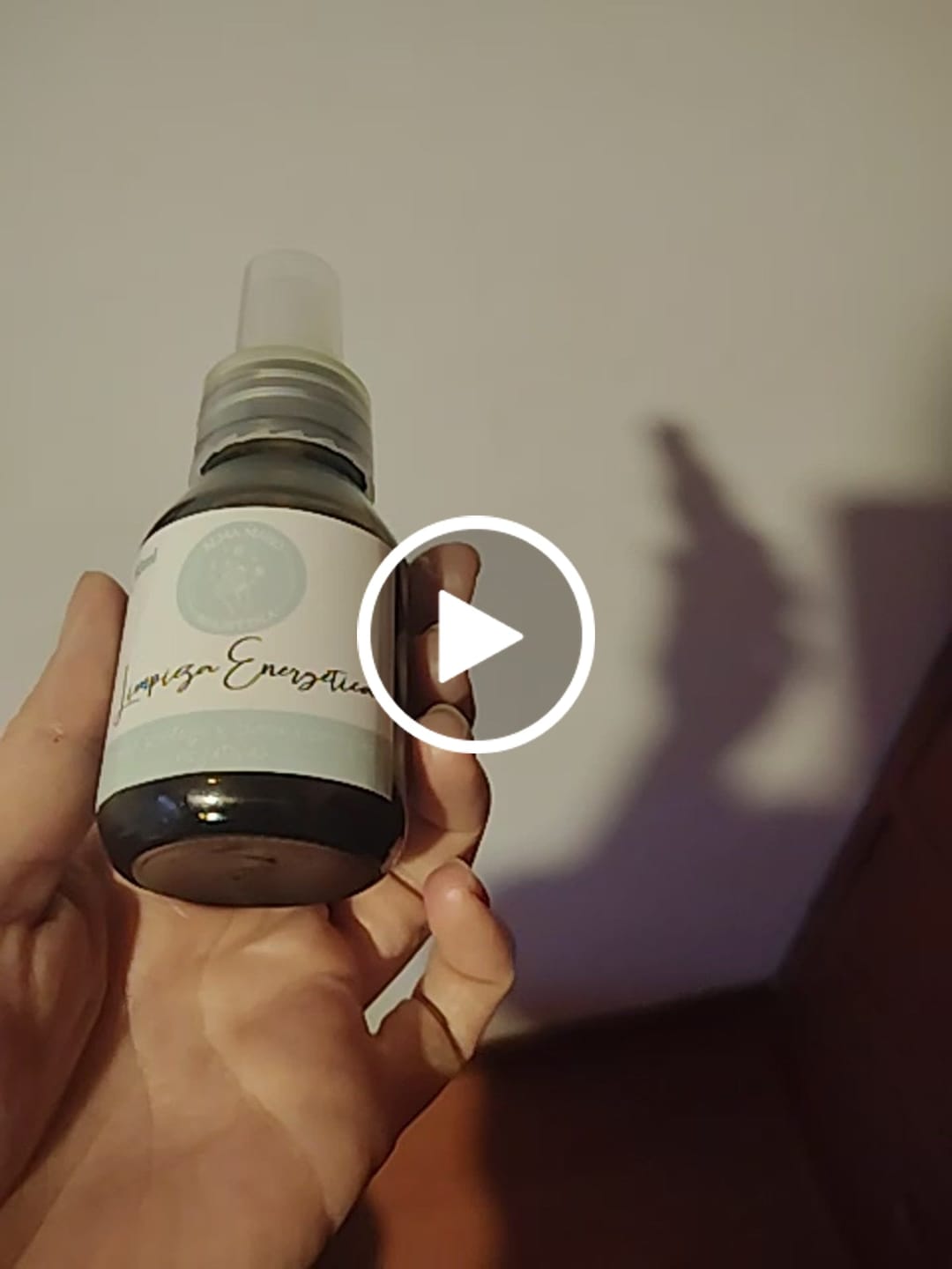 Customer video review of Spray Limpieza energética