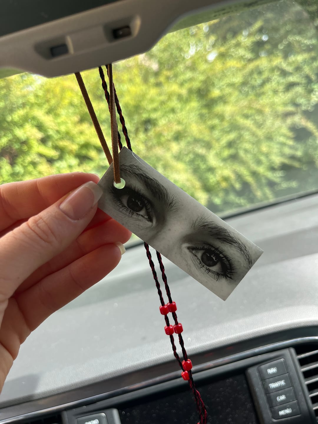 Customer photo review of Rückspiegel Anhänger - Augen