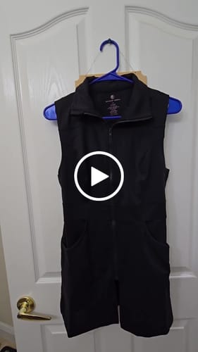 Customer video review of Carefree Lightweight Long Vest
