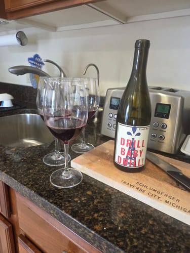 Customer photo review of Drill Baby Drill Pinot Noir