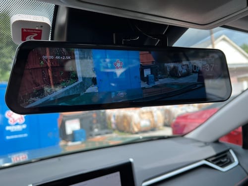 Customer photo review of Wolfbox G850Pro Dash Cam | 4K Wifi Car Dash Camera Front and Rear Mirror Dashcam