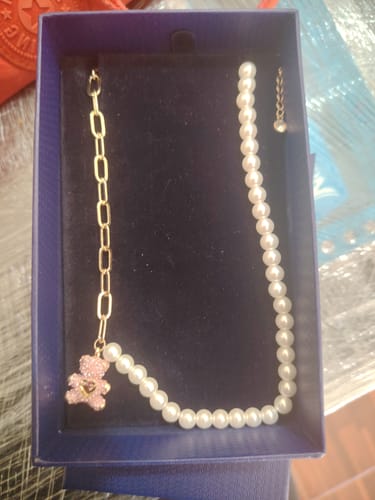 Customer photo review of COLLAR TEDDY BEAR OSO SWAROVSKI ROSE GOLD PERLAS