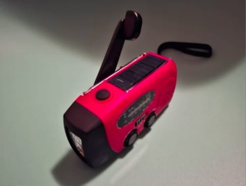 Customer photo review of Emergency All-in-One Radio – Power and Information in Emergencies