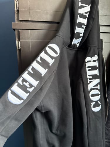 Customer photo review of WHITEOUT SHADOW ZIP UP HOODIE