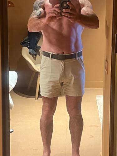 Customer photo review of Ultra-Stretch 5" Chino Shorts - Cream