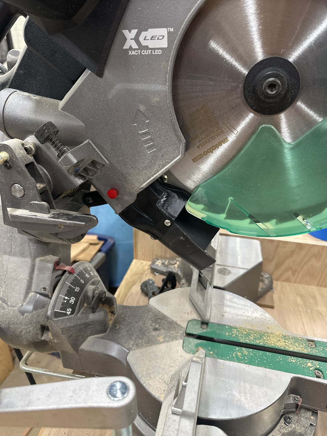 Customer photo review of Metabo/Hitachi 12" Miter Saw Dust Collection Chute