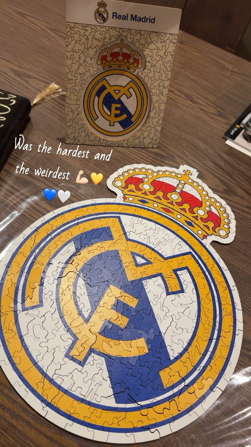 Customer photo review of Real Madrid CF® Logo - Wooden Puzzle