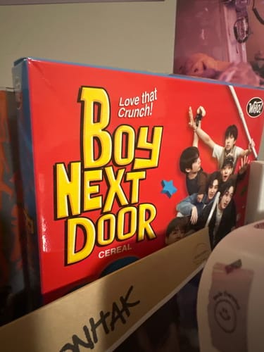 Customer photo review of BOYNEXTDOOR - 1st Single WHO! (Crunch ver.)