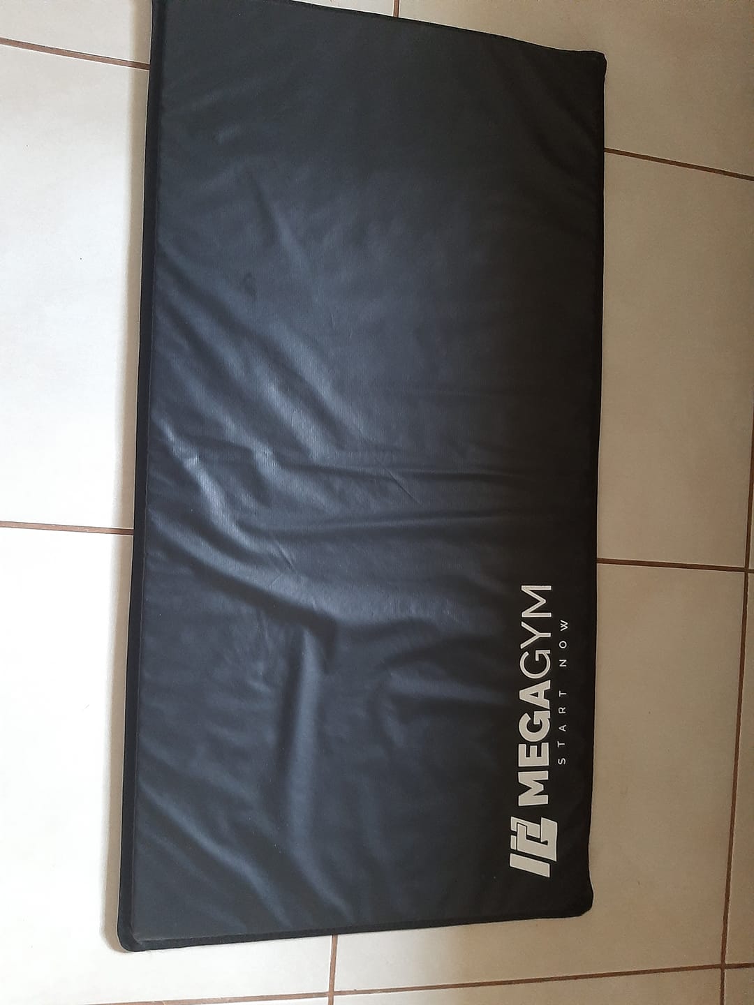 Customer photo review of Colchonete De Academia 90x45x2 Para Treino Pilates Funcional