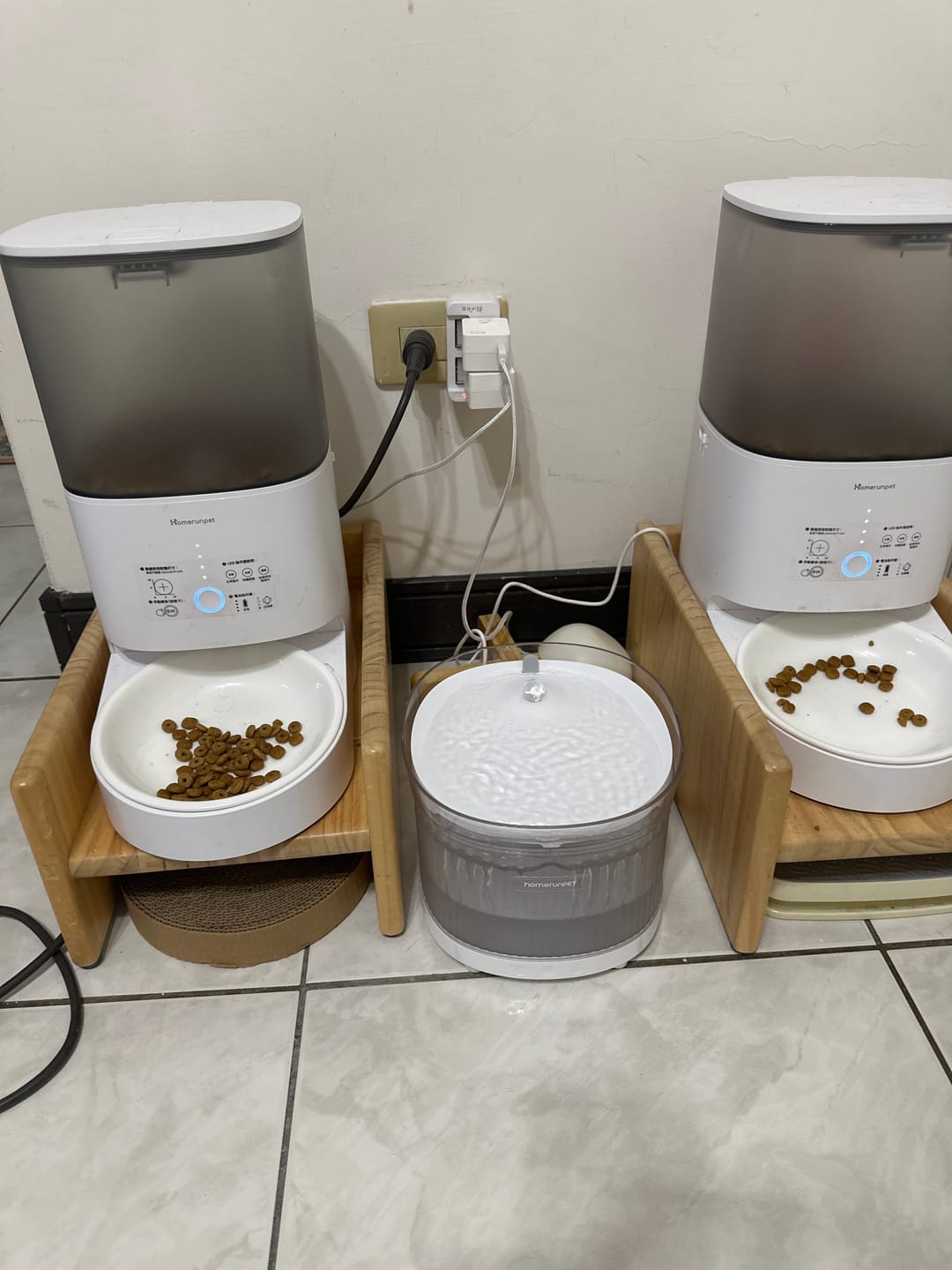 Customer photo review of 霍曼寵物雙無線飲水機(黑白雙色)
