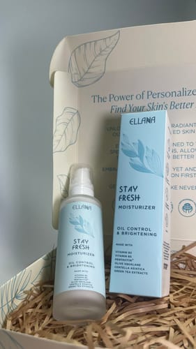 Customer photo review of Stay Fresh Moisturizer Controls Oil and Brightens
