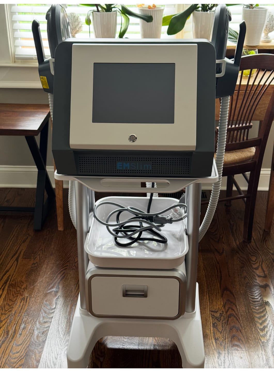 Customer photo review of EMS Neo Machine Portable Pro