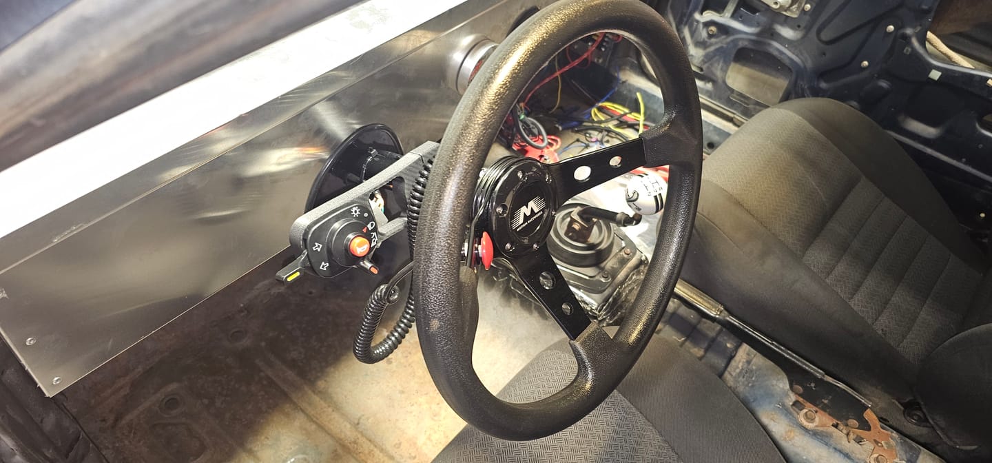 Customer photo review of Motion Raceworks Momentary Large Mushroom Push Button w/6' Wound Cord (Red) 151006