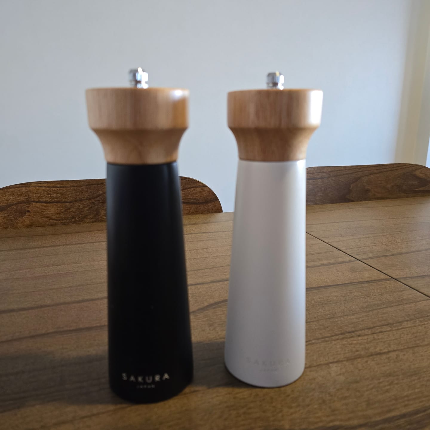 Customer photo review of Set Salt & Pepper Sakura Majestic - Molinillo Pimienta Y Sal De Madera Premium 20 Cm