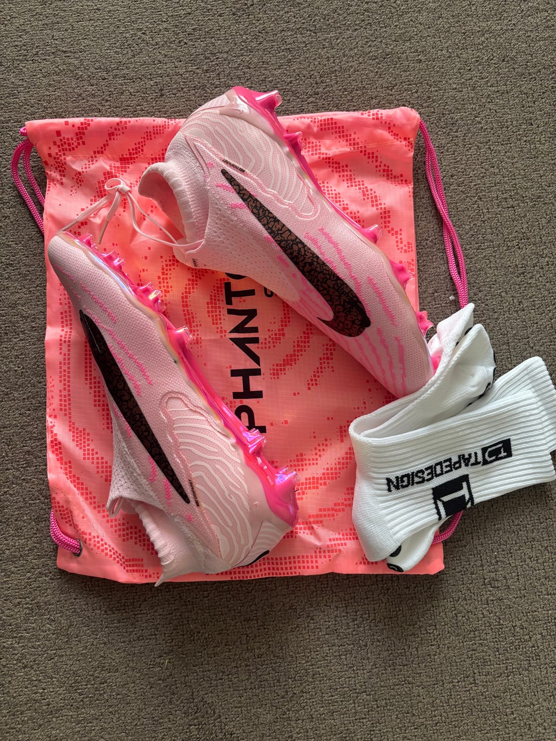 Customer photo review of Phantom GX DF Elite FG Rose