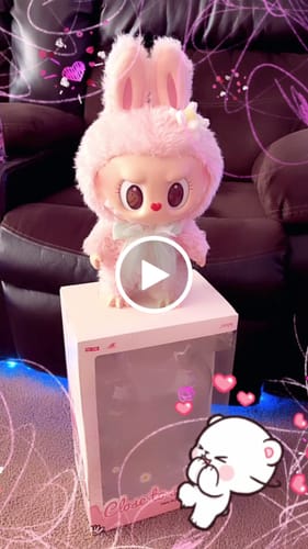 Customer video review of Mokoko Close to Sweet Series Vinyl Face Plush Doll. Mokoko V1