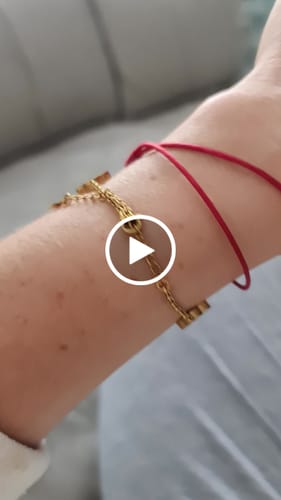 Customer video review of Celine Clover Bracelet