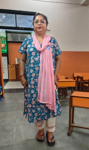 Customer photo review of Slub cotton embroidered Straight Pants