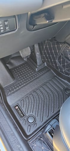 Customer photo review of Pisos Calce Perfecto Ford Explorer 3 Corridas (2020 - 2025)