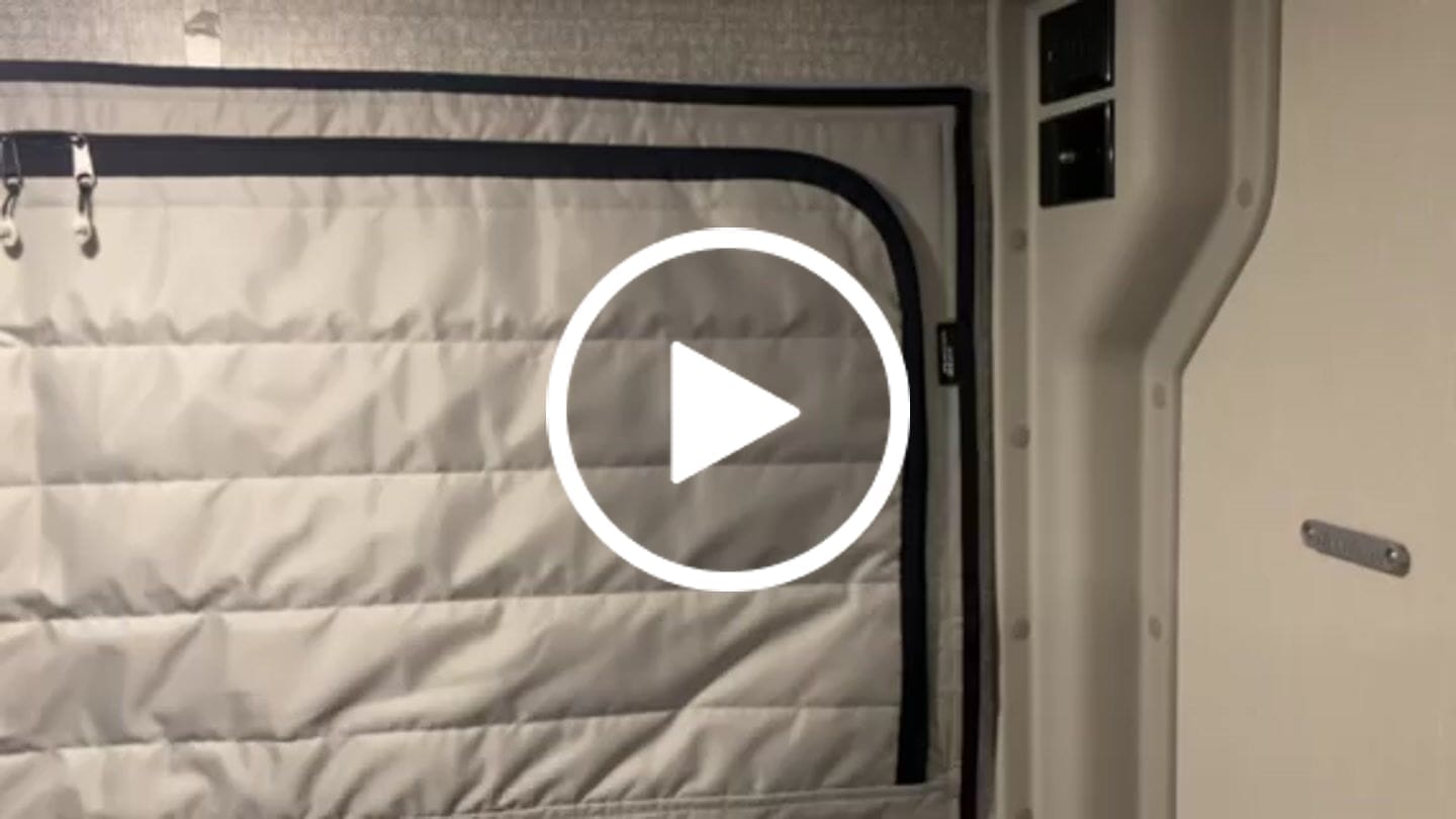 Customer video review of Transit Ekko - Windshield Shade
