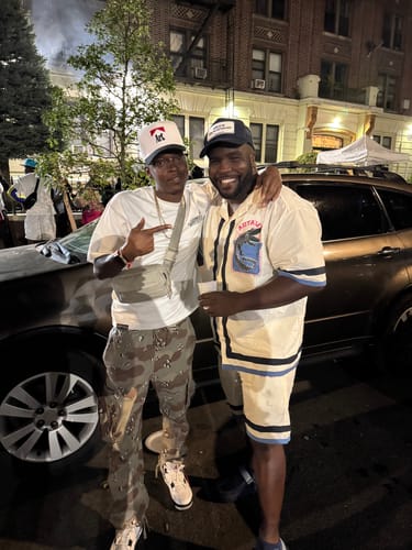 Customer photo review of Art Snapback (White/Black)