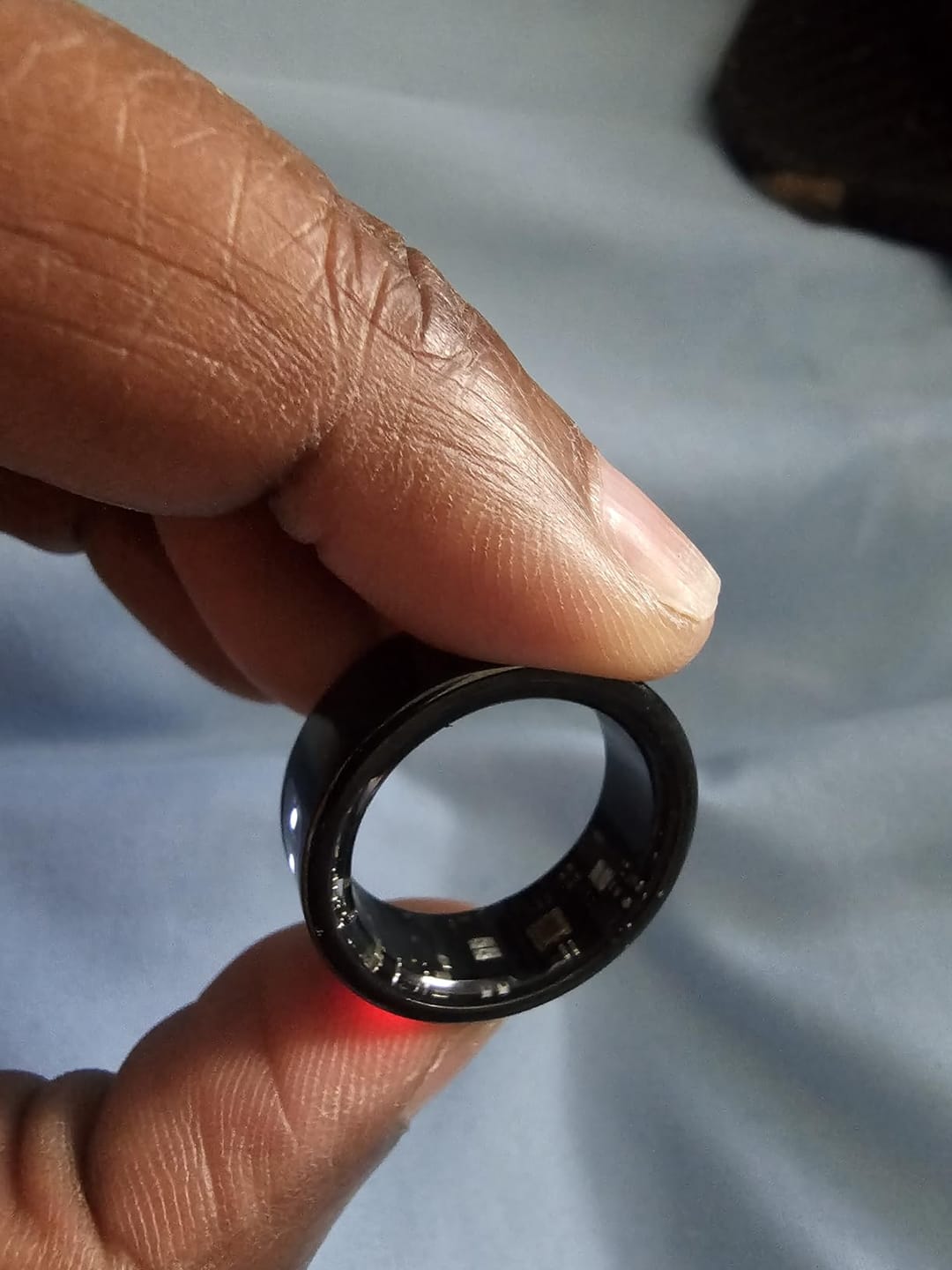 Customer photo review of Pulserive Halo Smart Ring, Built-in display Sleep Tracker, Activity & Fitness Tracker, Blood Pressure& Oxygen Tracker with Gesture control